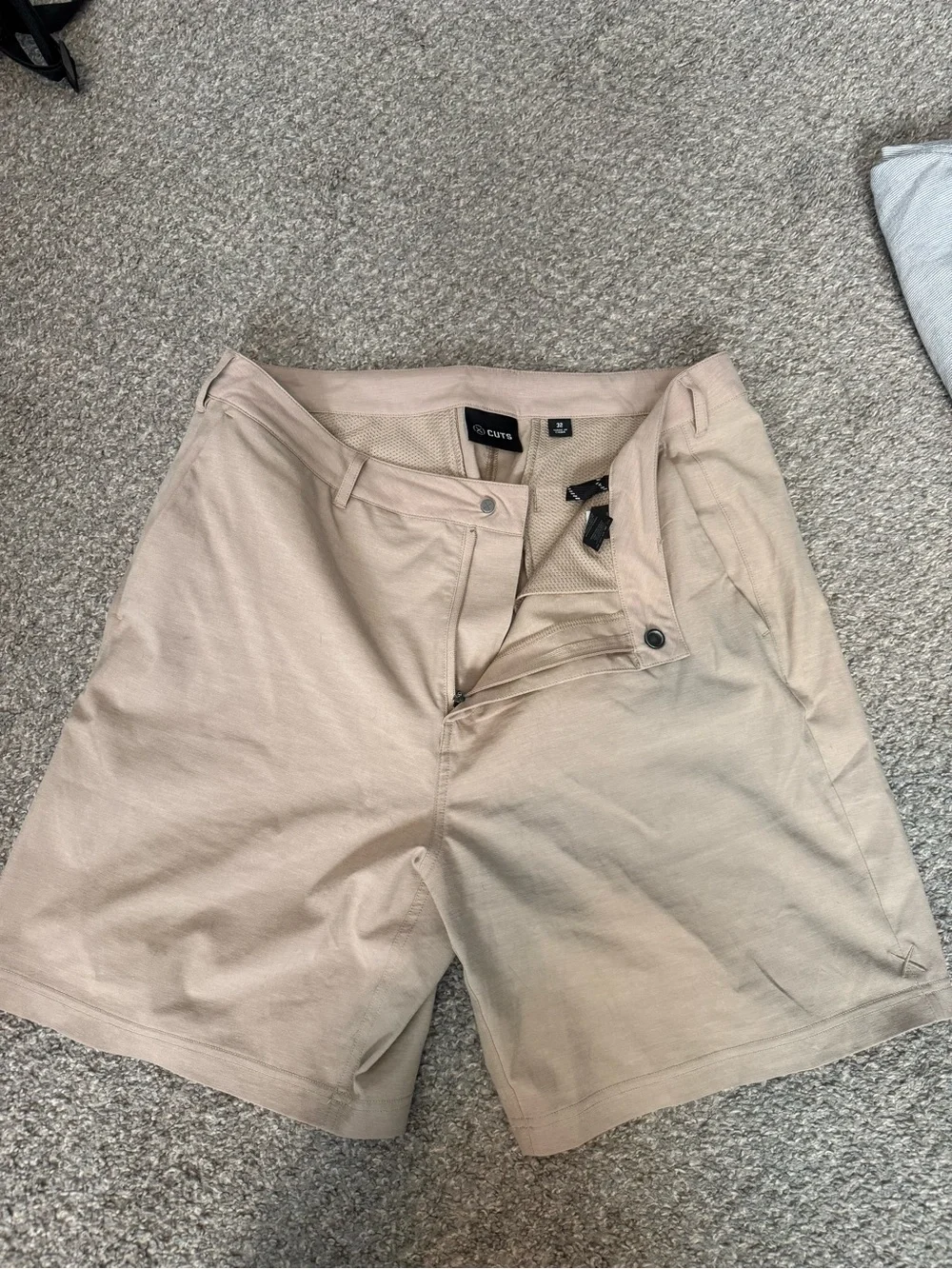 Cuts Clothing Men's Light Tan Flat Front Shorts